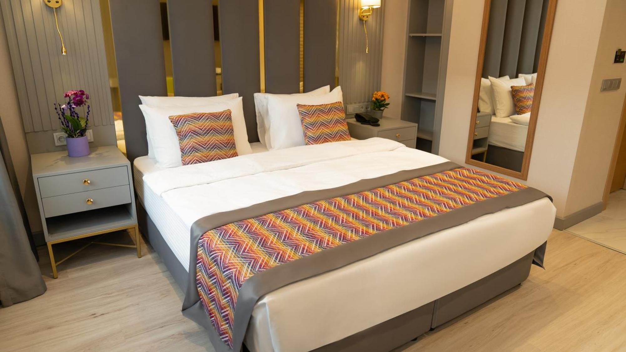 The Kuelsuemz Hotel Istanbul Bagian luar foto